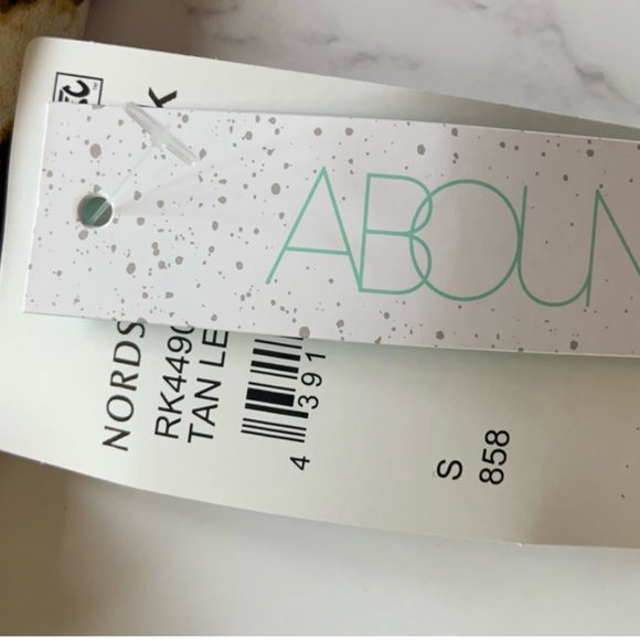 NWT Abound printed v-neck camisole - Picture 8 of 9